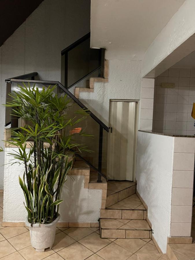 Casa de hóspedes Proxima Ao Metro Penha !!!